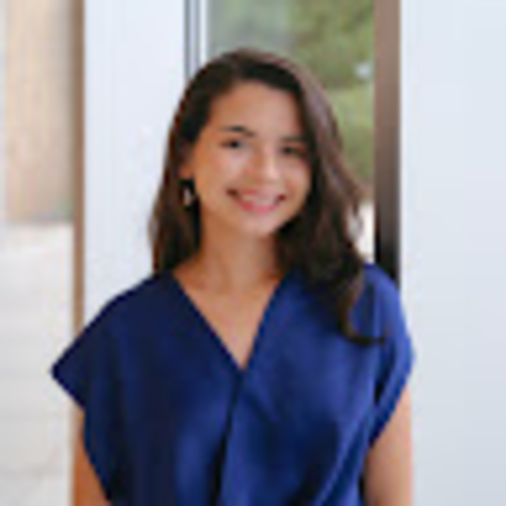 Meet your Posher, Gaby
